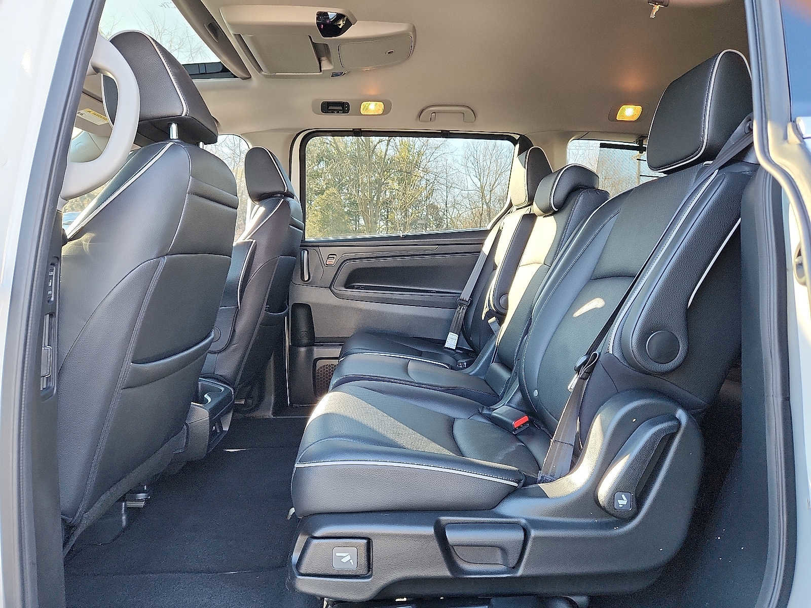Used 2023 Honda Odyssey Elite image 10