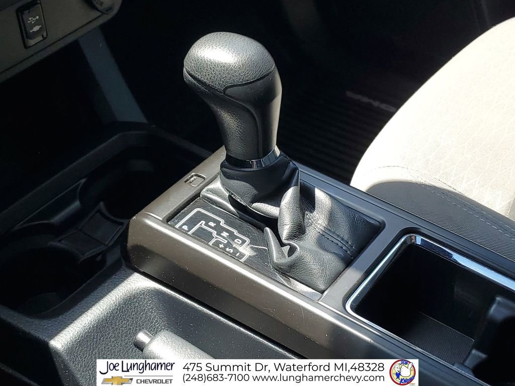Used 2019 Toyota Tacoma SR5 RWD image 16