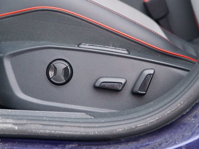 Used 2024 Volkswagen GTI SE w/ SE Leather Seats Package image 20