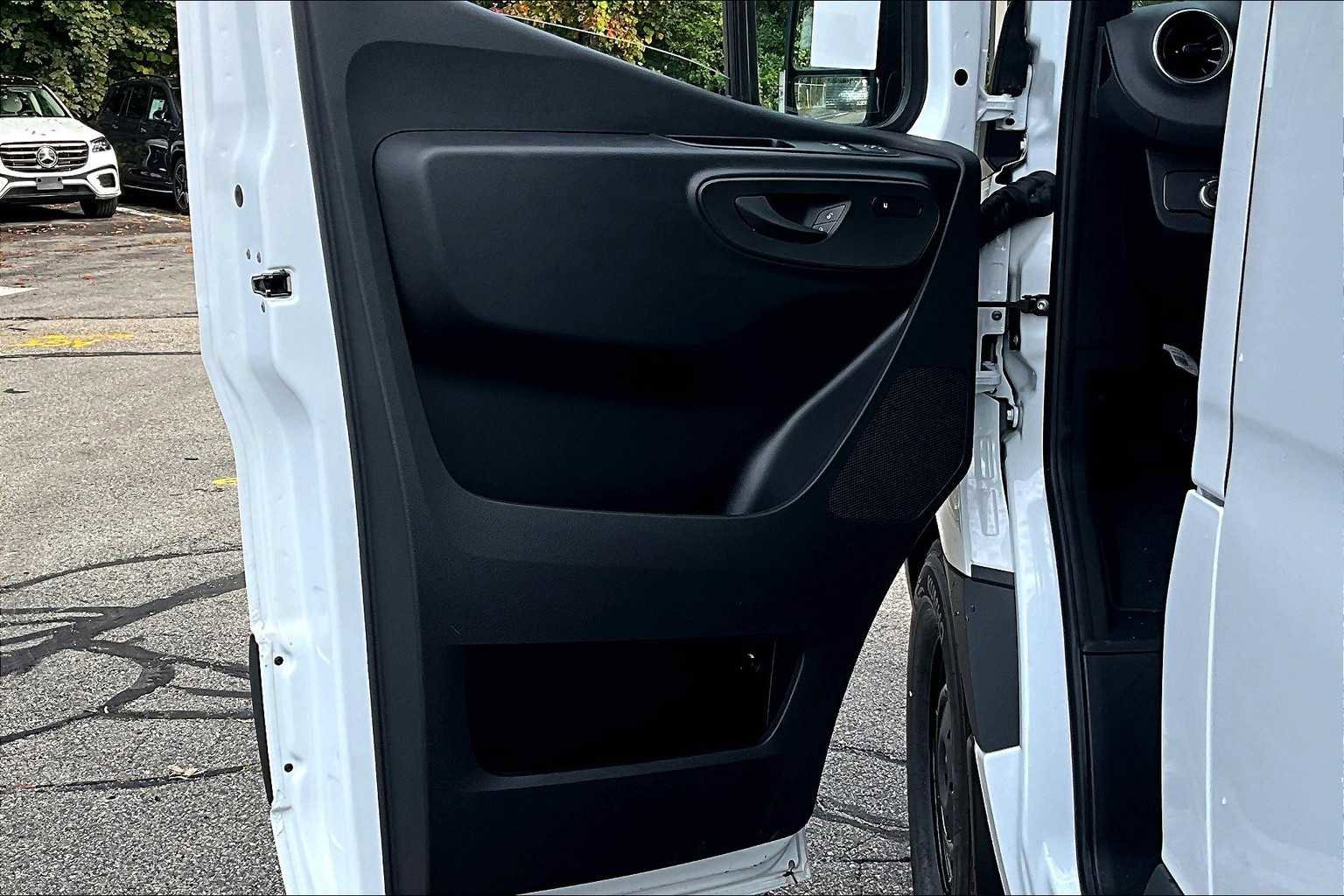 New 2025 Mercedes-Benz Sprinter 2500 image 11