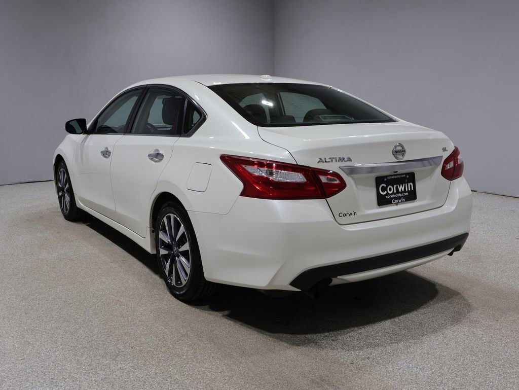 Used 2017 Nissan Altima 2.5 SL FWD image 6