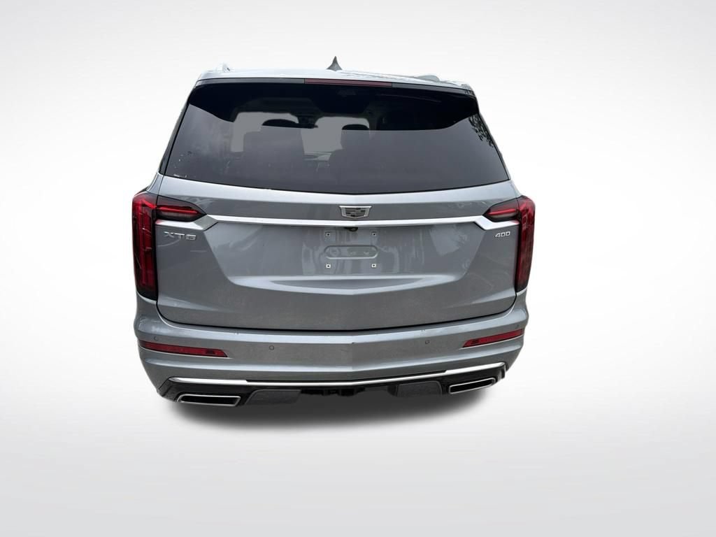 Used 2024 Cadillac XT6 Premium Luxury w/ Technology Package FWD image 7