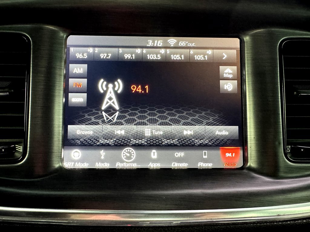 Used 2019 Dodge Charger Scat Pack w/ Stars & Stripes Edition image 22