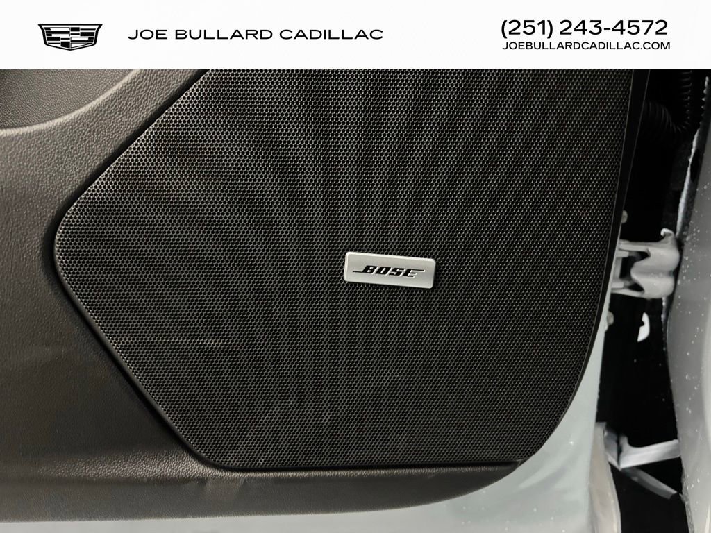 New 2025 Cadillac XT5 Luxury image 8