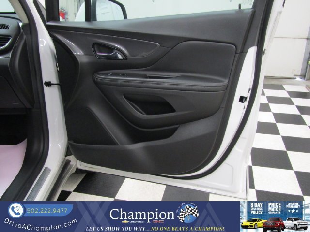 Used 2021 Buick Encore Preferred w/ Safety Package II AWD/4WD image 36