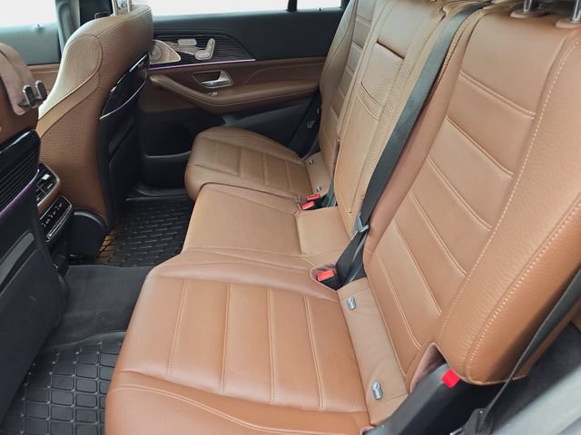 Used 2024 Mercedes-Benz GLS 450 4MATIC image 18