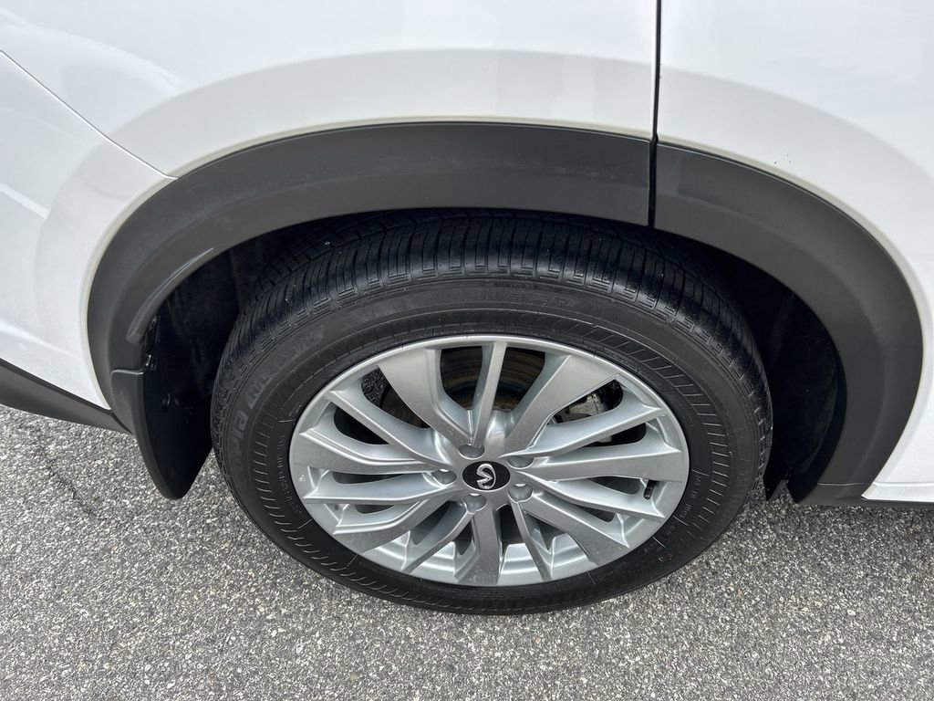 Certified 2023 INFINITI QX50 Luxe image 12