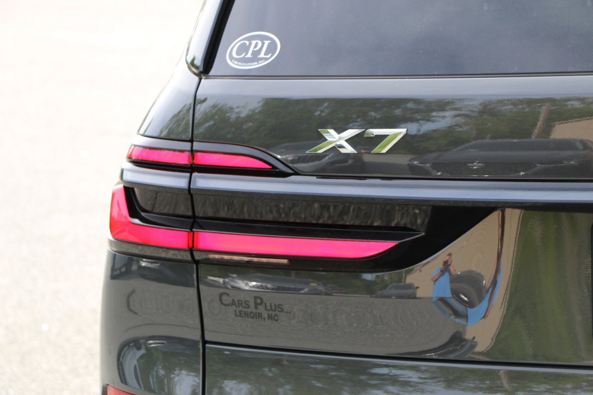 Used 2026 BMW X7 xDrive40i w/ Executive Package image 6