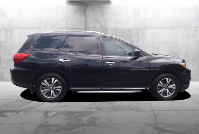 Used 2019 Nissan Pathfinder SV w/ SV All Weather Package AWD/4WD image 5