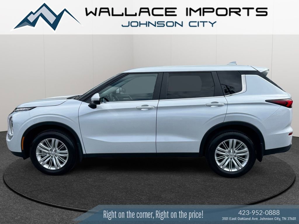 Used 2024 Mitsubishi Outlander ES