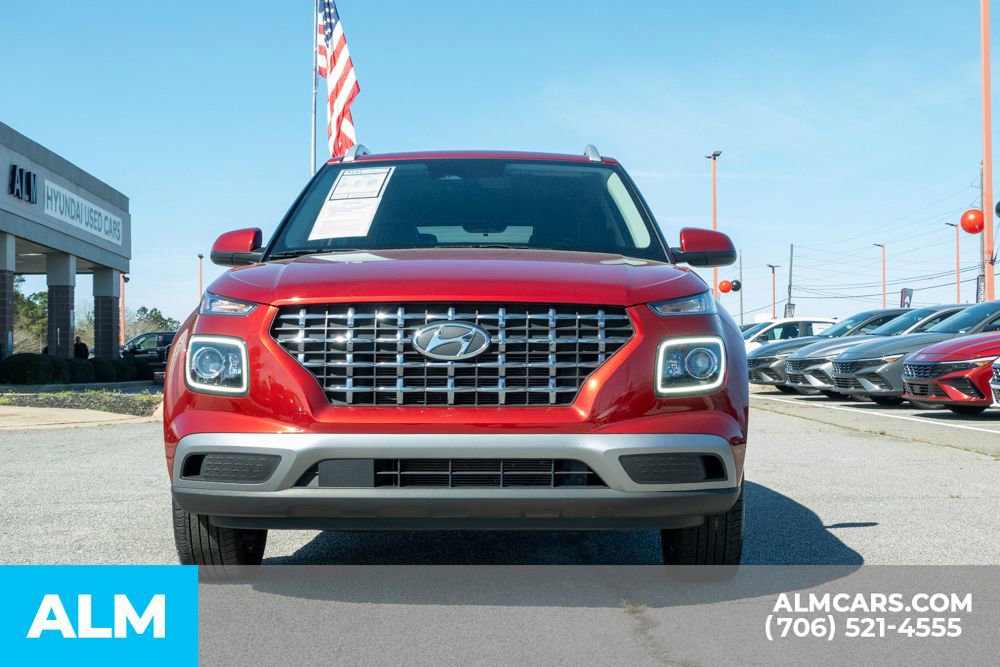Used 2024 Hyundai Venue Limited FWD image 9