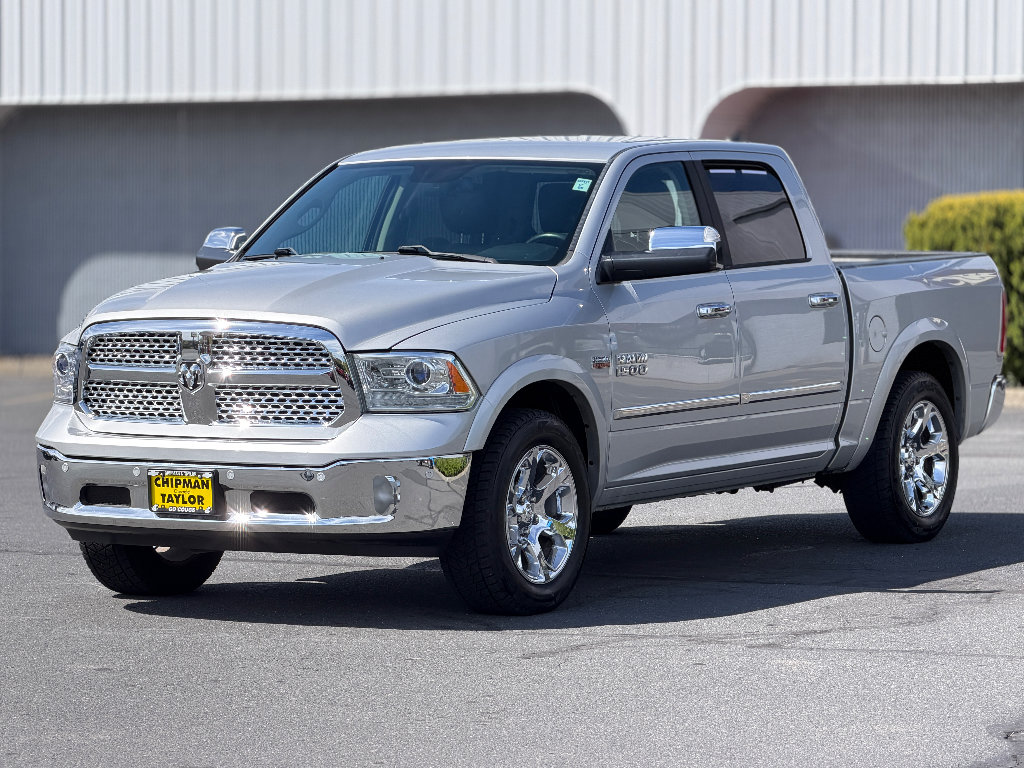 Used 2017 RAM 1500 Laramie w/ Convenience Group AWD/4WD image 15