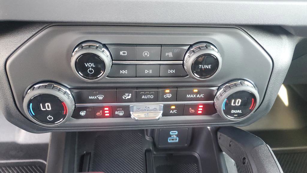 New 2025 Ford Bronco Badlands AWD/4WD image 34