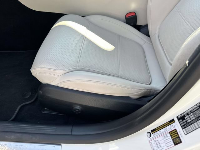 Used 2025 Mercedes-Benz C 300 4MATIC Sedan image 23