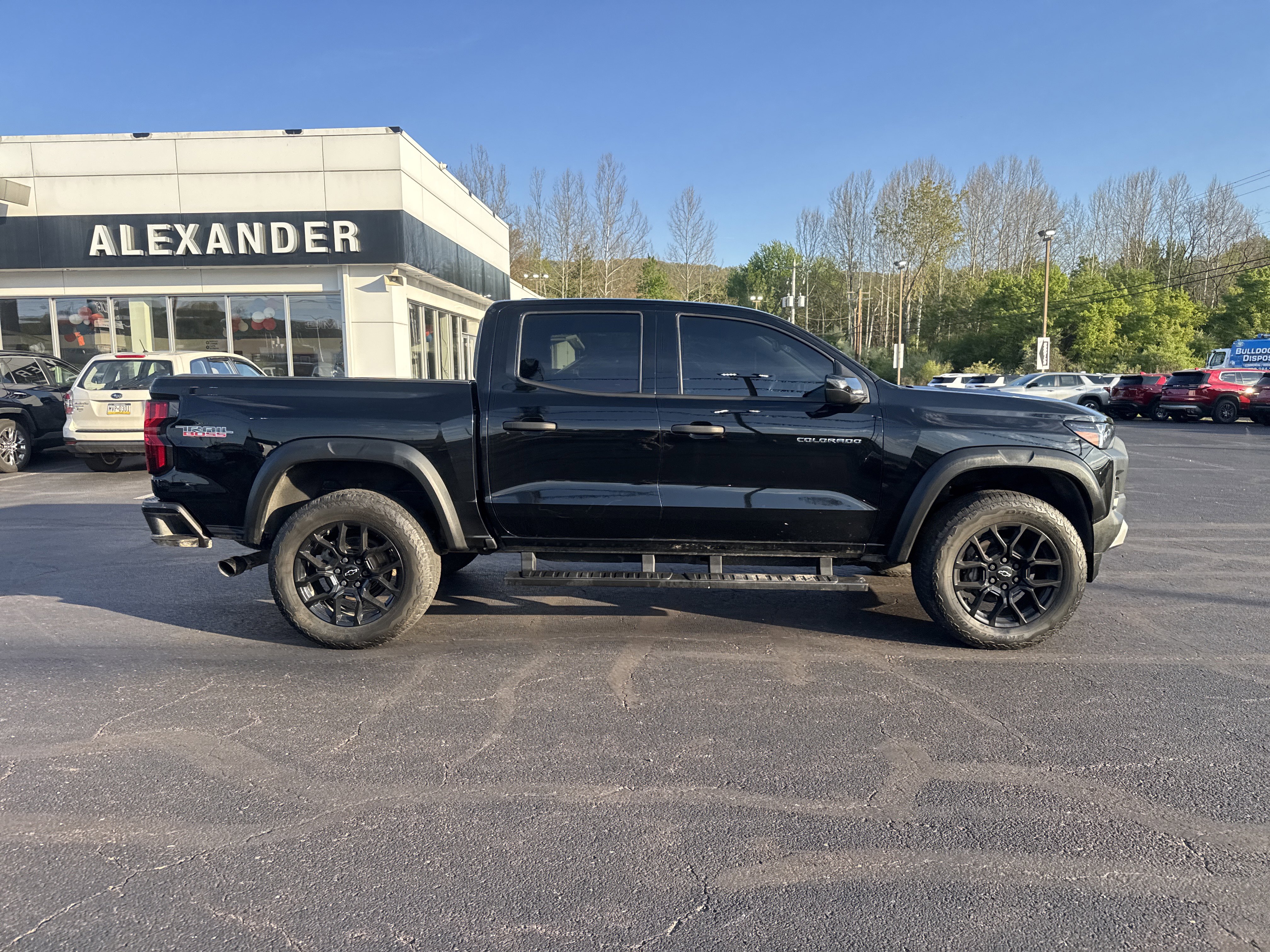 Used 2023 Chevrolet Colorado Trail Boss w/ LPO, Dark Essentials Package AWD/4WD video 2