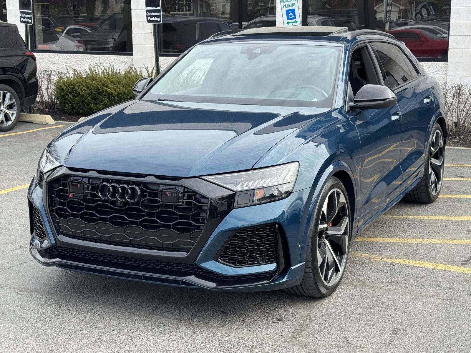 Used 2021 Audi RS Q8 w/ Black Optic Package image 5