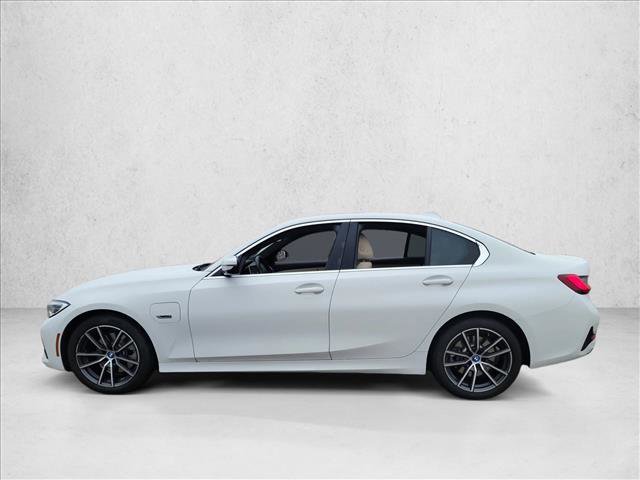 Used 2022 BMW 330e w/ Premium Package image 8