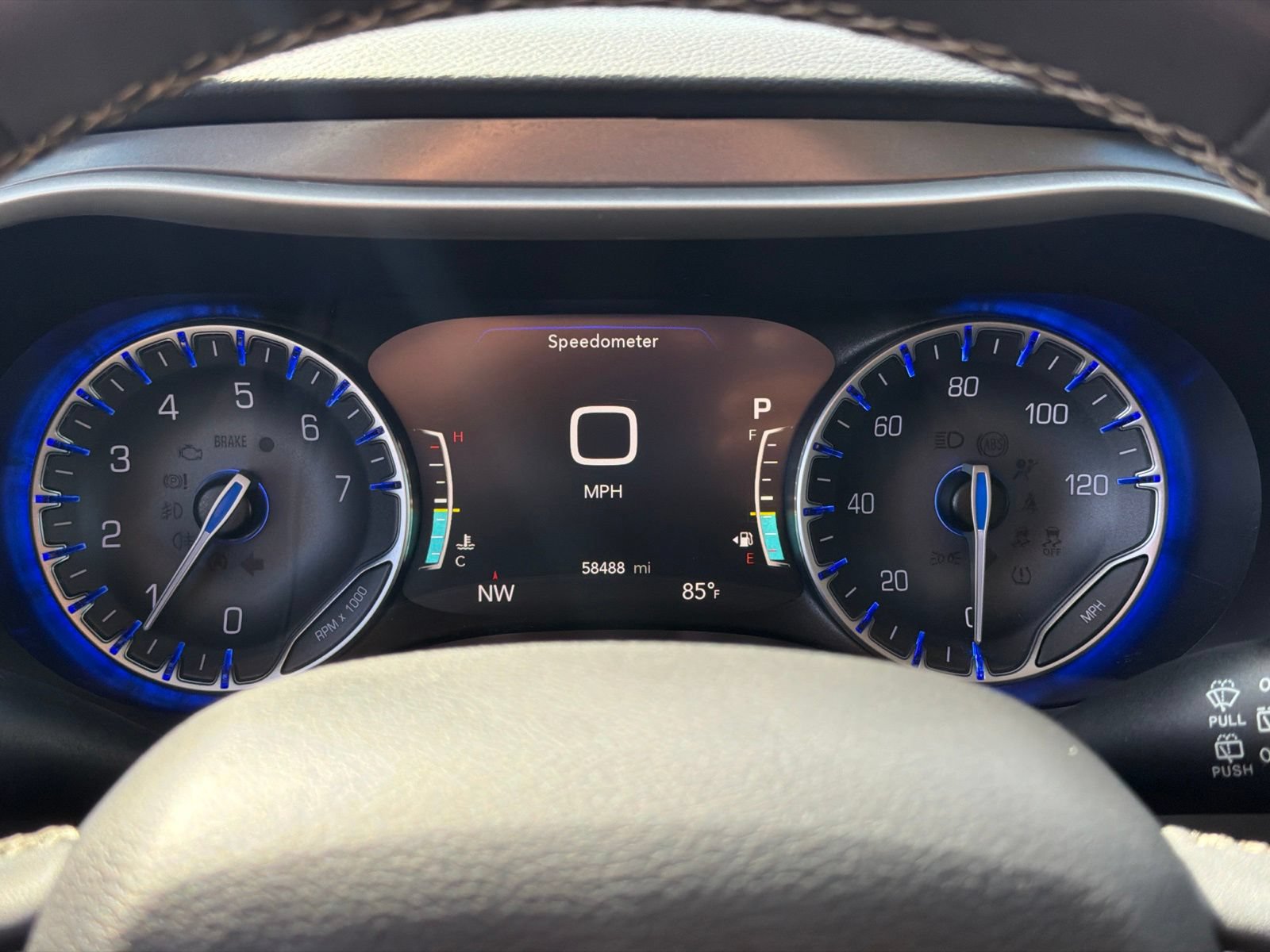 Used 2024 Chrysler Pacifica Touring-L FWD image 26