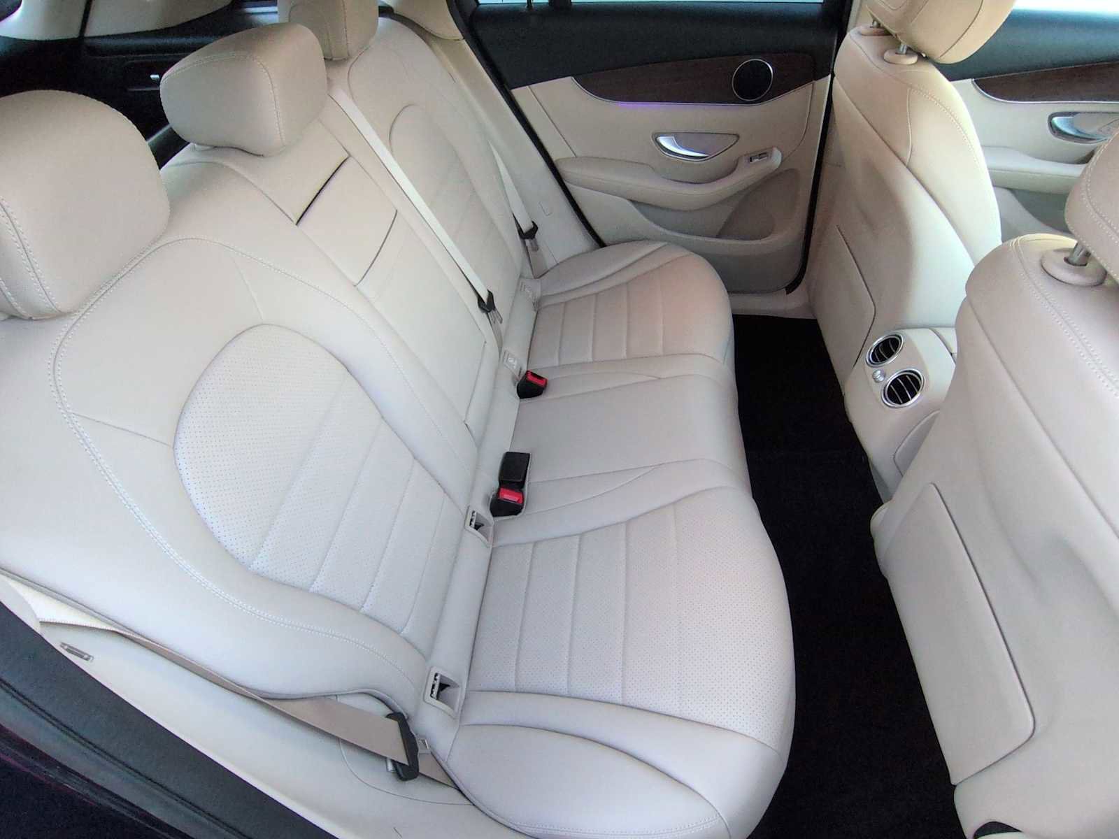 Used 2022 Mercedes-Benz GLC 300 4MATIC image 21