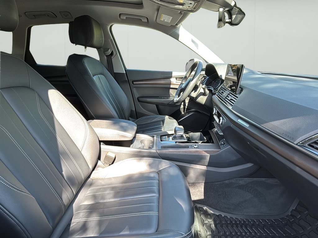 Used 2023 Audi Q5 2.0T Premium w/ Convenience Package AWD/4WD image 35