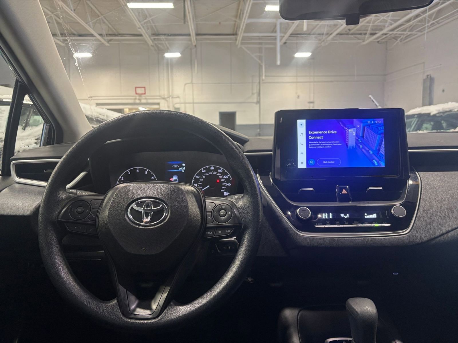Used 2025 Toyota Corolla LE image 33