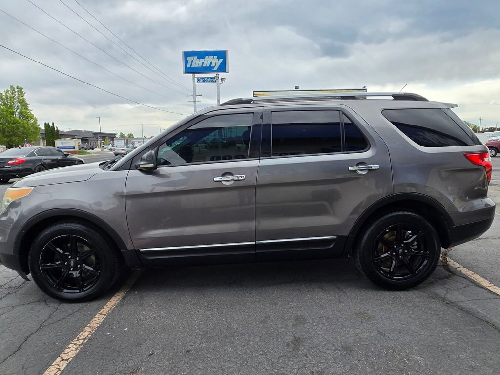 Used 2012 Ford Explorer XLT FWD image 4