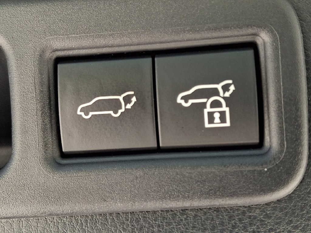 Used 2023 Lexus RX 350 F Sport w/ Cold Area Package AWD/4WD image 31