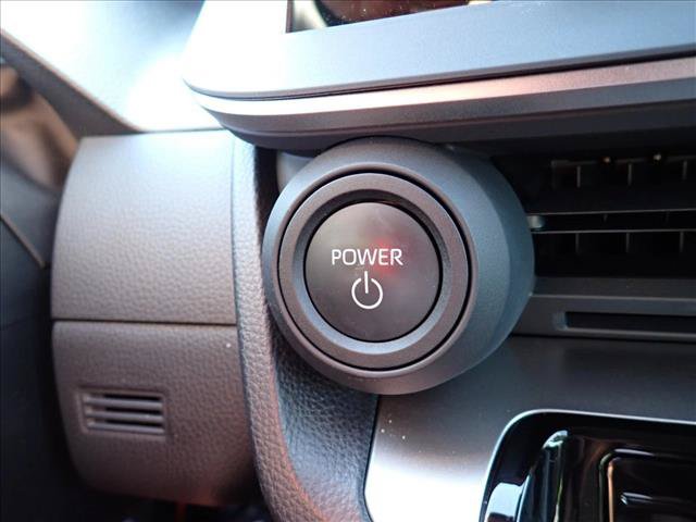 Used 2024 Toyota Prius LE AWD/4WD image 18