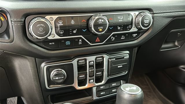 Used 2024 Jeep Wrangler High Altitude image 17