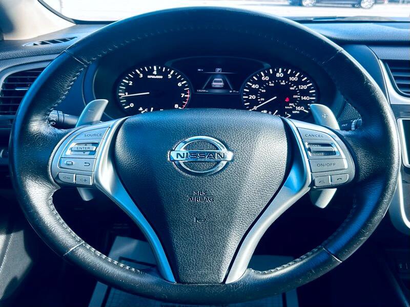 Used 2016 Nissan Altima 2.5 SR image 18