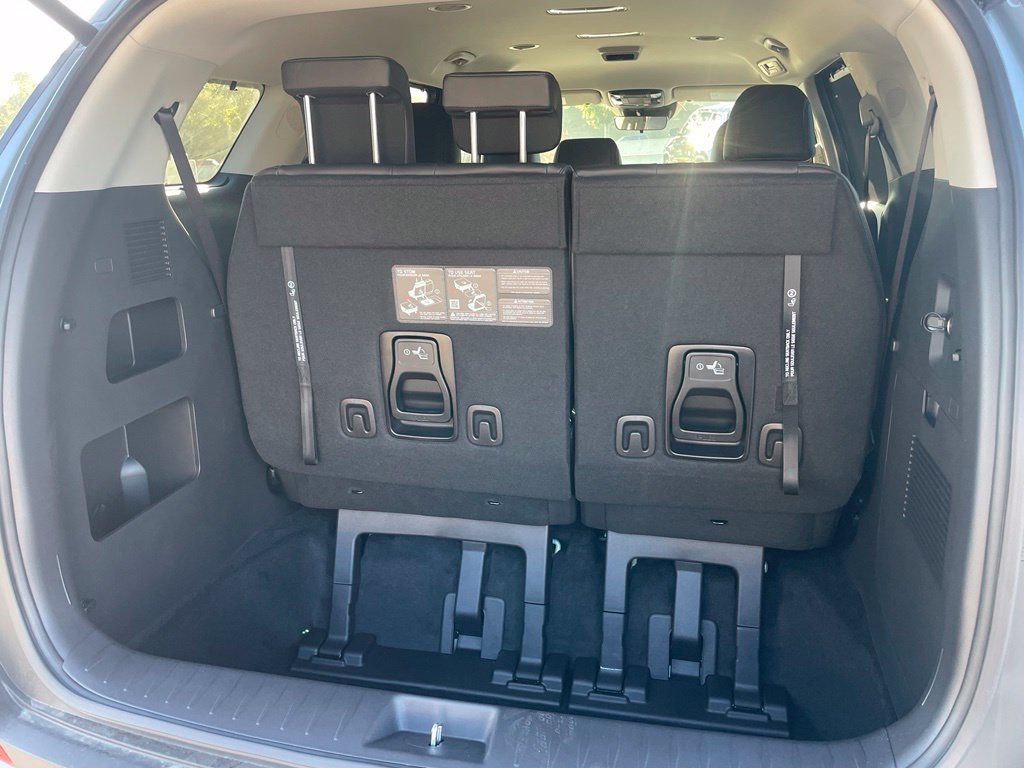 New 2027 Kia Carnival EX FWD image 25