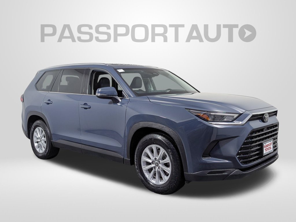 Certified 2025 Toyota Grand Highlander AWD image 10