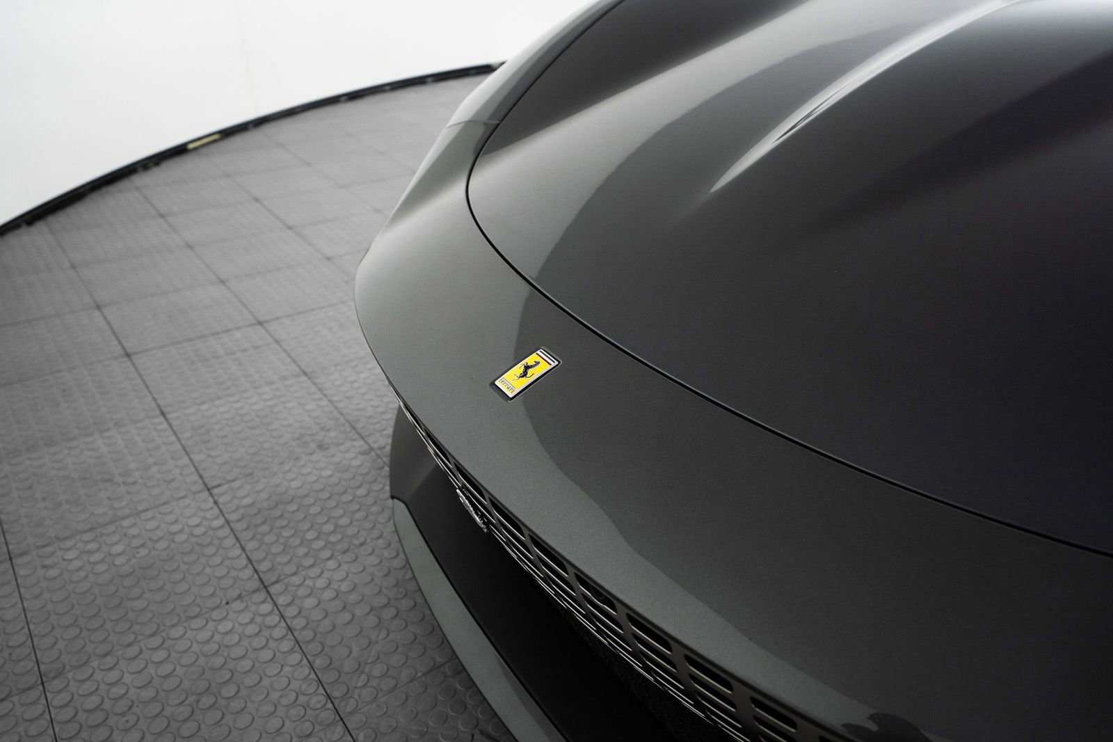 Certified 2022 Ferrari Roma RWD image 9