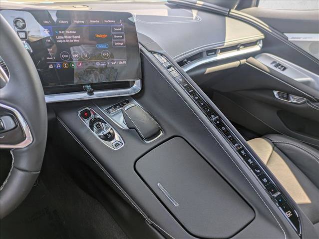 Used 2023 Chevrolet Corvette Stingray Preferred Cpe w/ Engine Appearance Package image 11