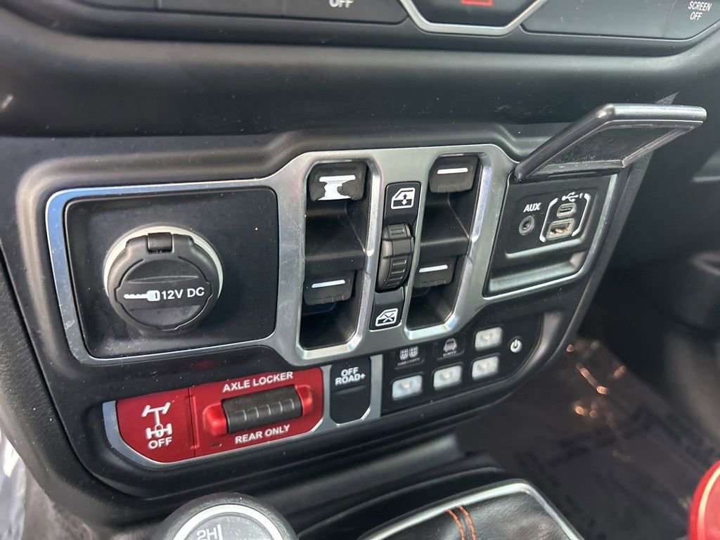 Used 2020 Jeep Gladiator Mojave w/ Trailer Tow Package image 40