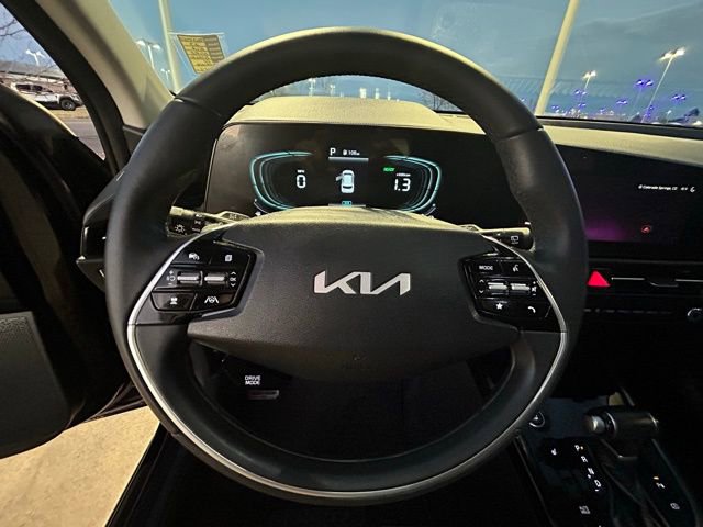 Used 2023 Kia Niro EX Touring image 10