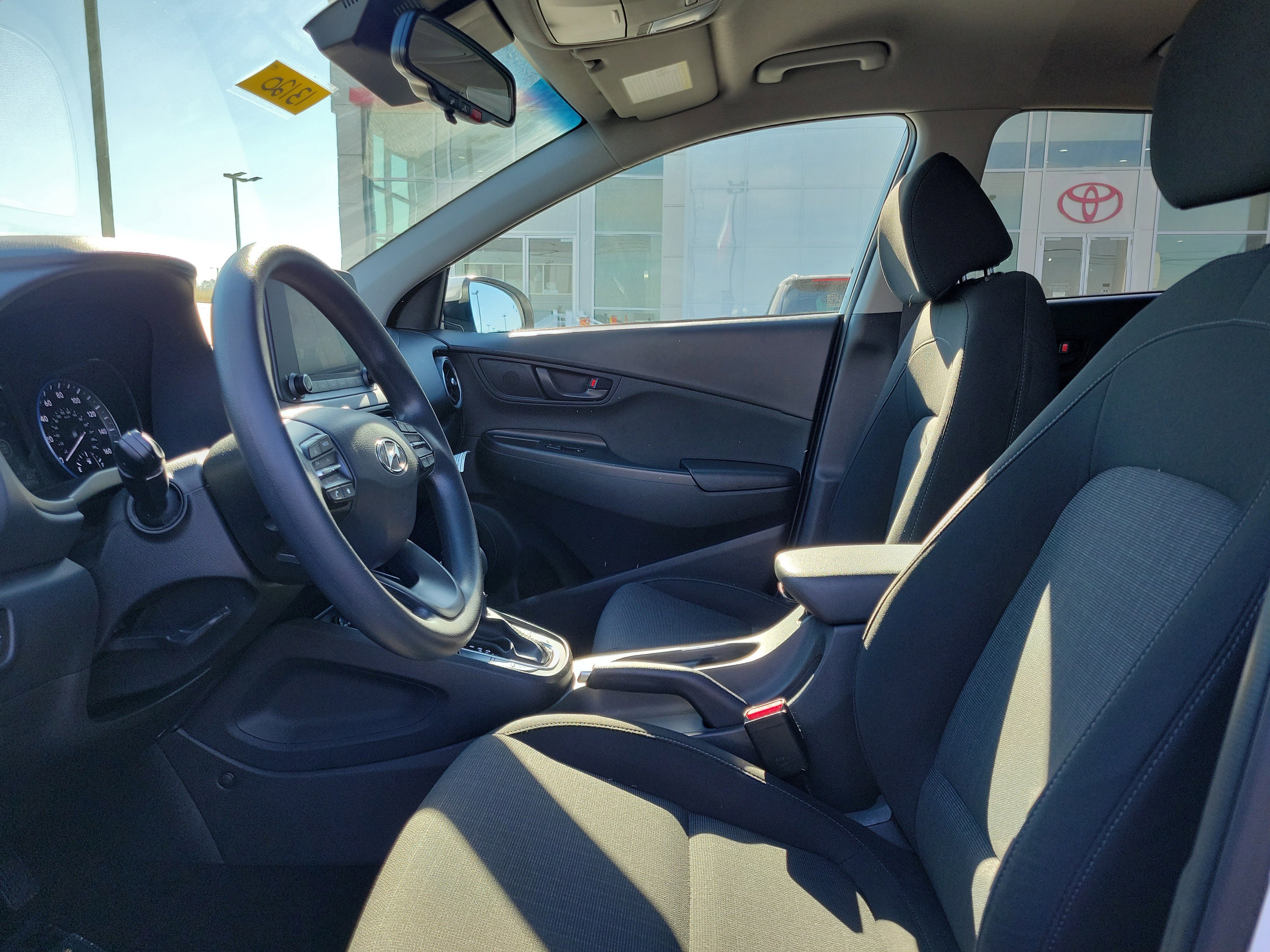 Used 2023 Hyundai Kona SEL w/ Cargo Package image 15