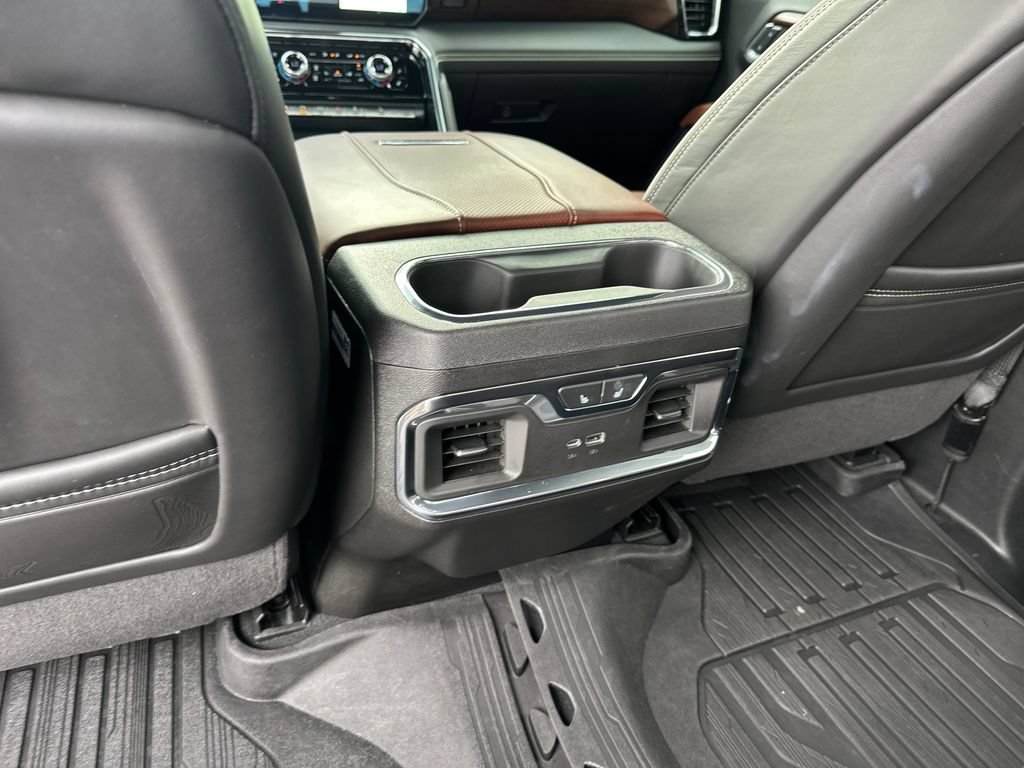 Used 2025 GMC Sierra 2500 Denali Ultimate AWD/4WD image 30