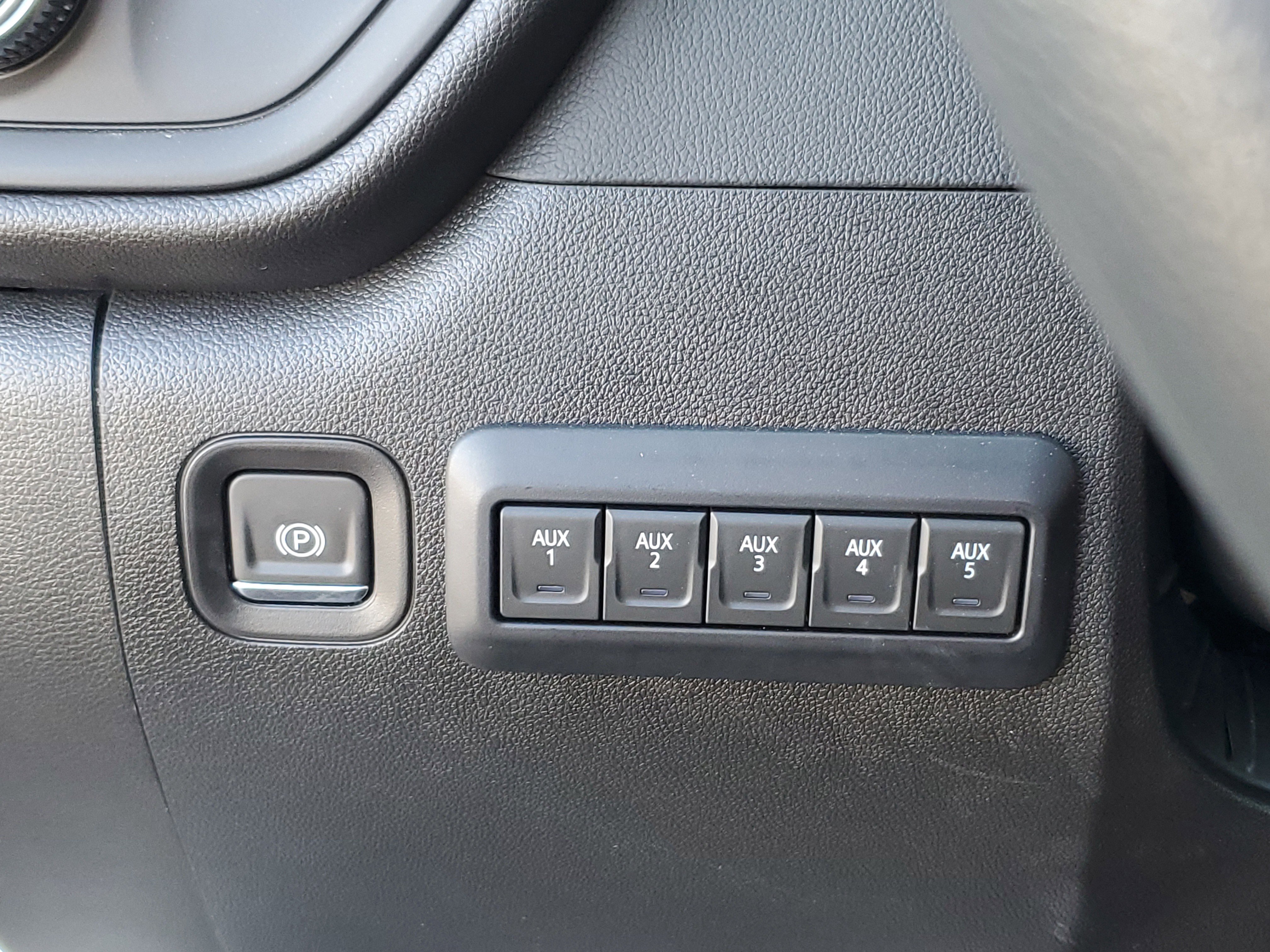 New 2025 GMC Sierra 3500 Pro w/ Convenience Package image 25