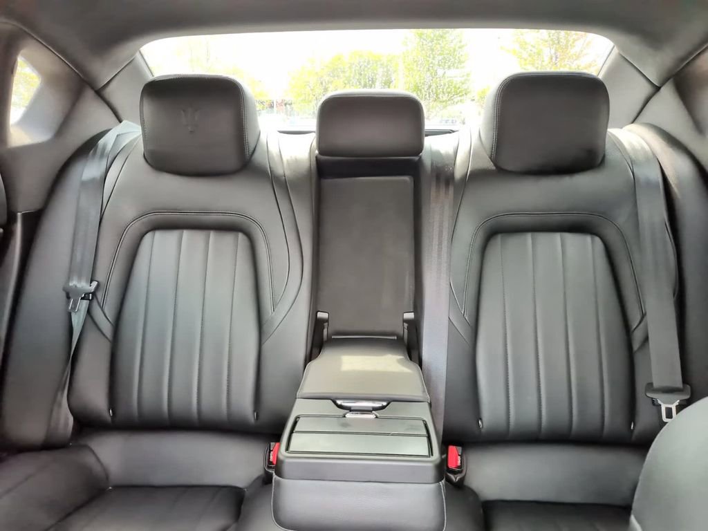 Used 2016 Maserati Quattroporte S Q4 AWD/4WD image 33