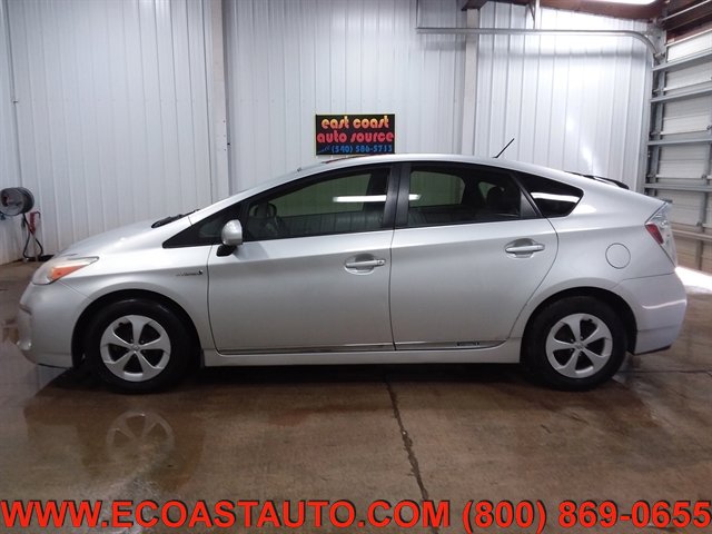 Used 2012 Toyota Prius Three w/ Solar Roof Pkg FWD image 5
