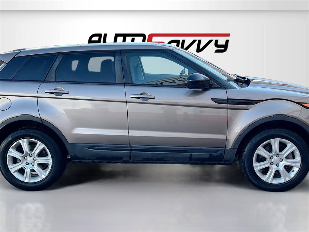 Used 2016 Land Rover Range Rover Evoque SE image 8