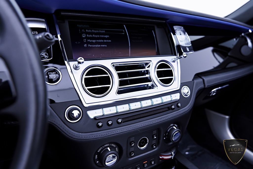 Used 2019 Rolls-Royce Dawn RWD image 88