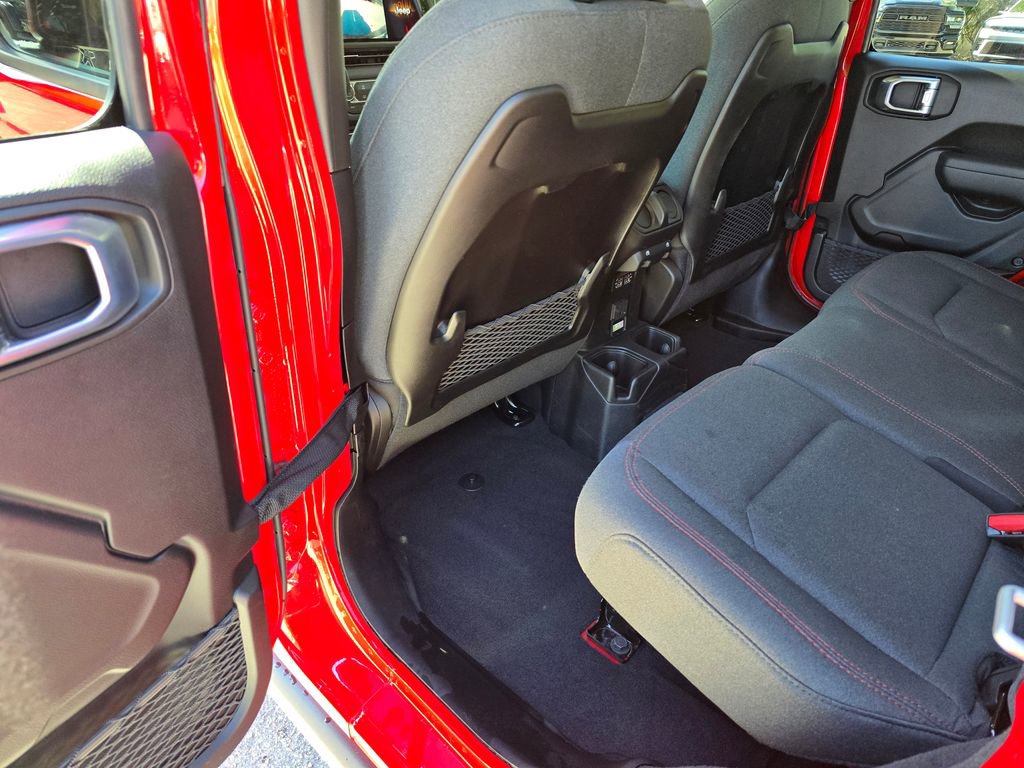 Certified 2026 Jeep Wrangler Unlimited Rubicon image 29