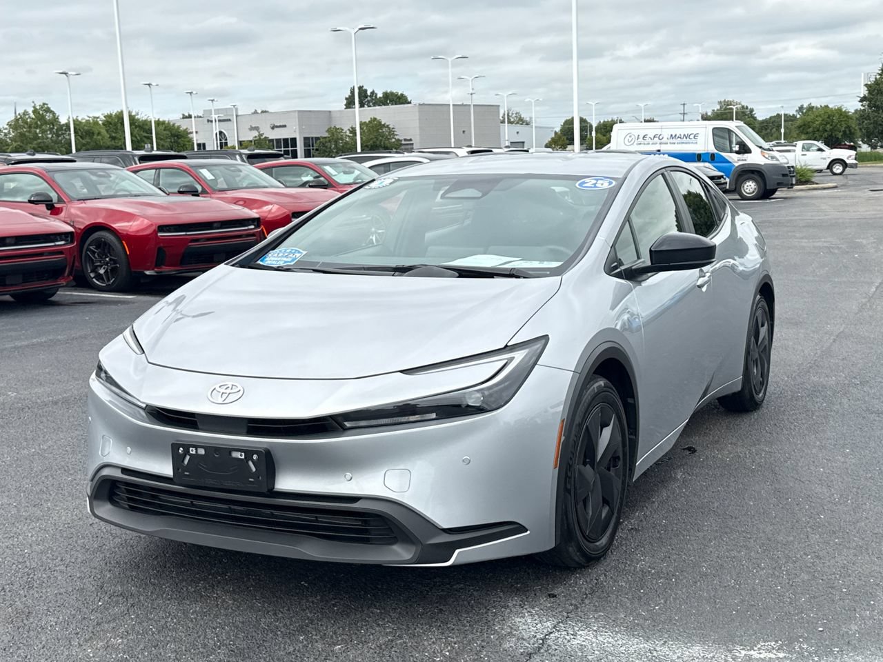 Used 2025 Toyota Prius LE FWD image 7