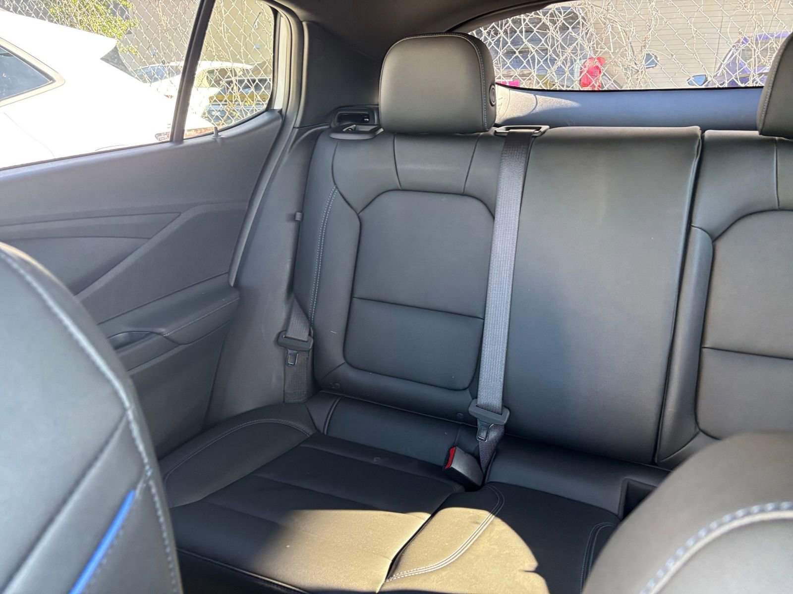 Used 2025 Buick Envista Sport Touring image 37