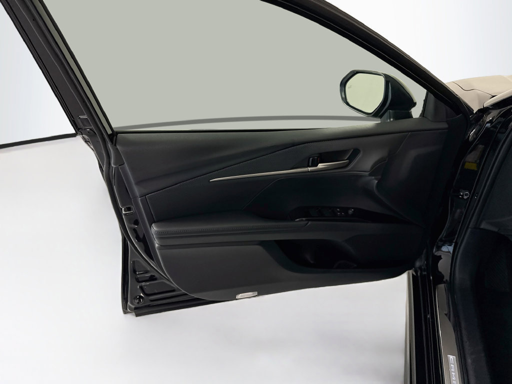Used 2025 Toyota Camry XSE FWD image 24
