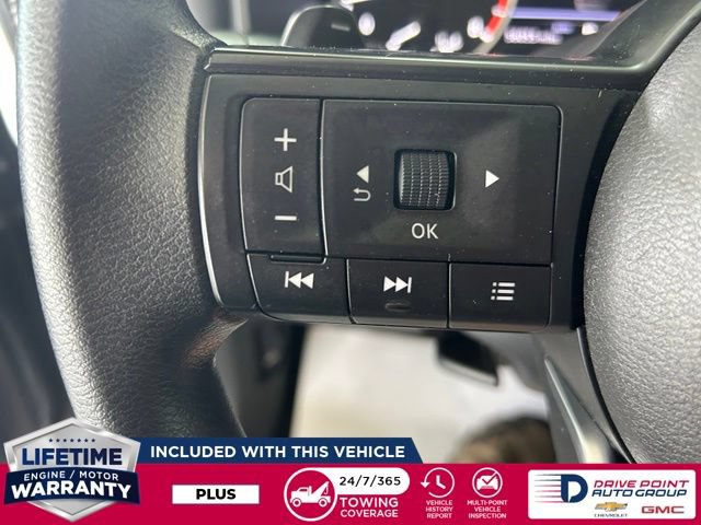 Used 2024 Nissan Rogue S AWD/4WD image 17