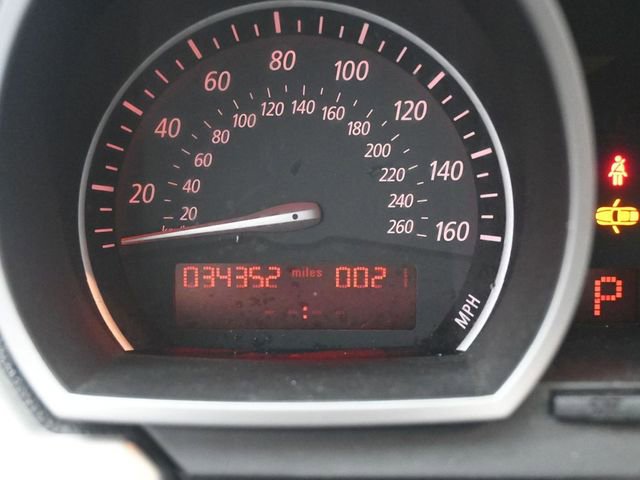 Used 2005 BMW Z4 2.5i image 27
