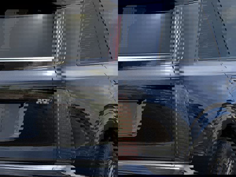 New 2026 Cadillac Vistiq Platinum image 38